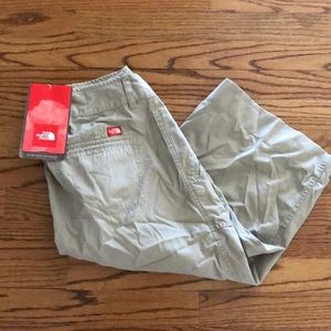 BNWT The North Face Women Thailia Short size XXL